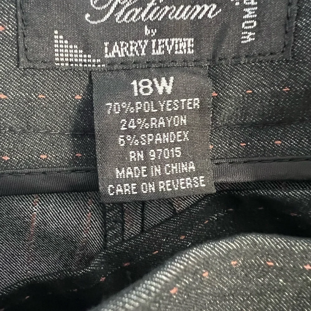 Larry Levine Gray/Pink Pantsuit - Picture 7 of 9